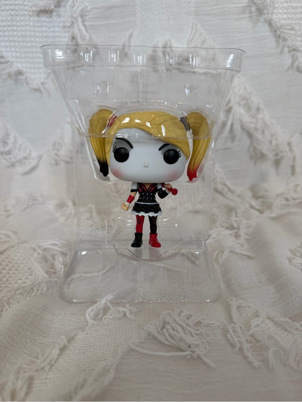 NWT Harley Quinn Batman Arkham Knight Pop Vinyl Figure - Picture 6 of 7